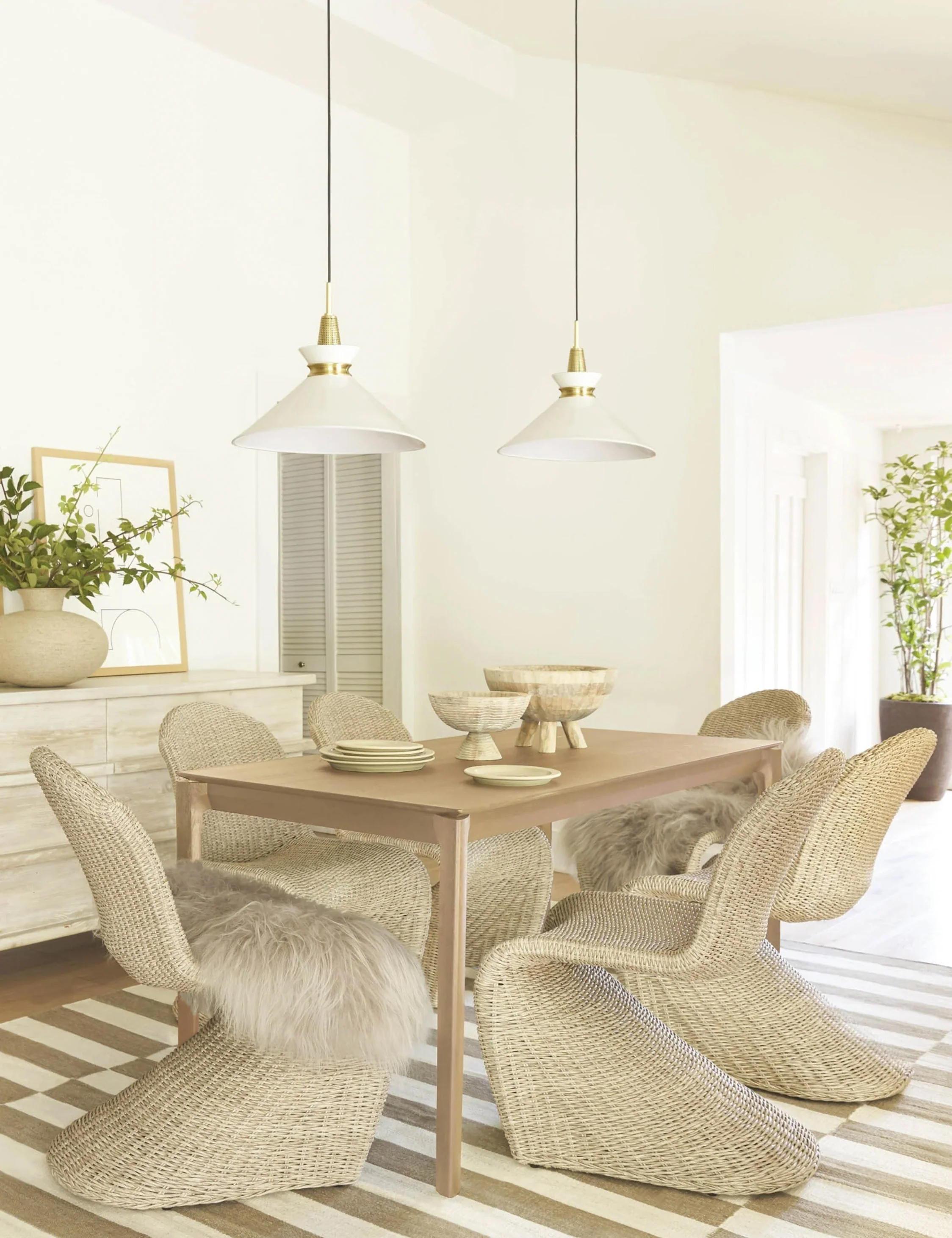 Temple Dining Table - AYG Home Service